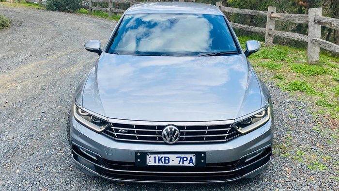 2017 Volkswagen Passat 206TSI R-Line