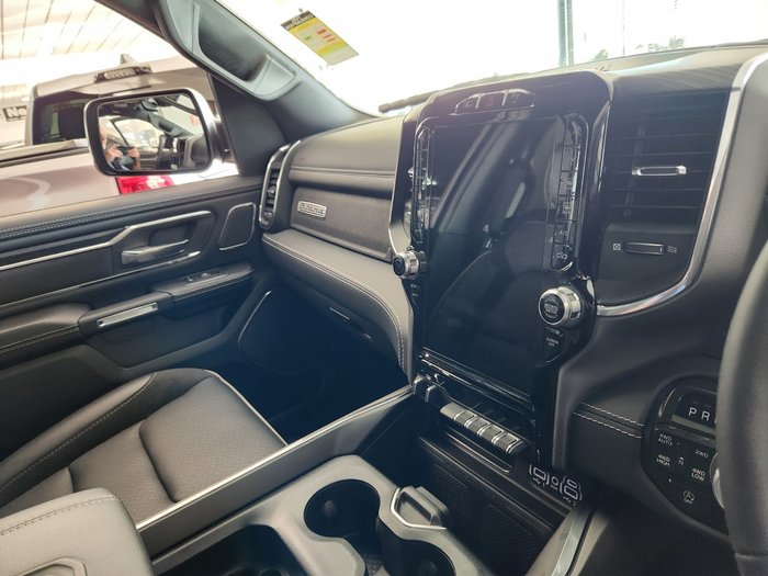 2024 RAM 1500 Laramie Sport RamBox