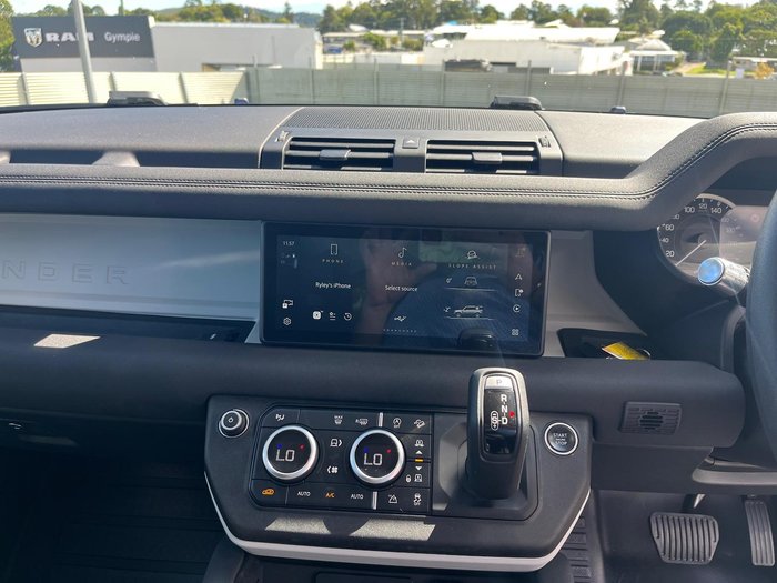 2020 Land Rover Defender 110 D240 S