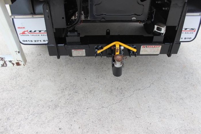 2016 Hino 300 617 617 WHITE