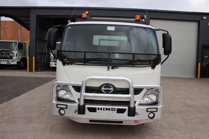 2016 Hino 300 617 617 WHITE