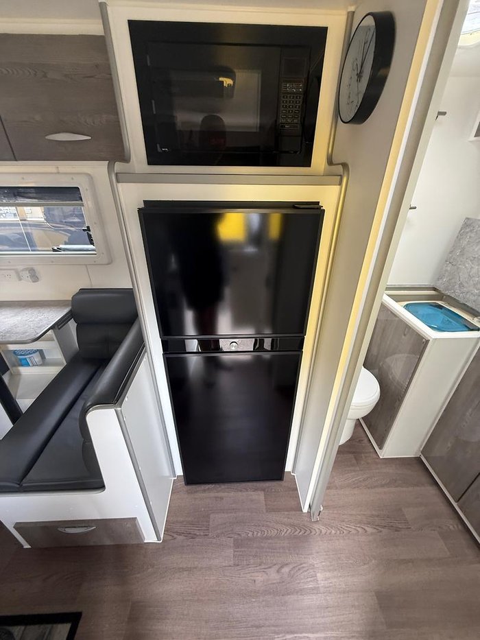 2020 Supreme Classic Tourer