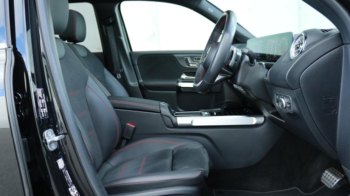 2024 Mercedes-Benz GLB-Class GLB200 X247 Cosmos Black