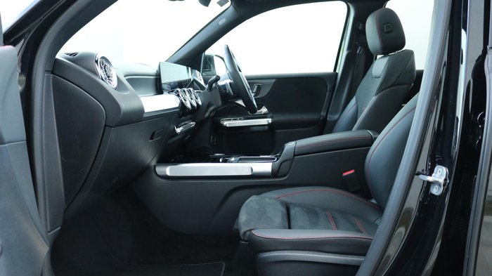 2024 Mercedes-Benz GLB-Class GLB200 X247 Cosmos Black