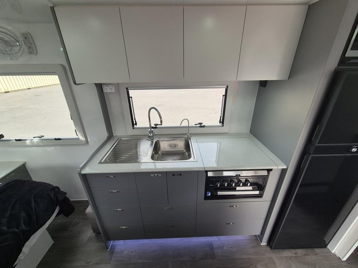 2025 Urban Caravans 18.6 X-Terrain