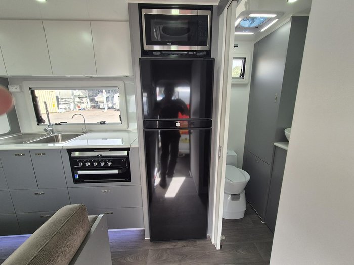 2025 Urban Caravans 18.6 X-Terrain