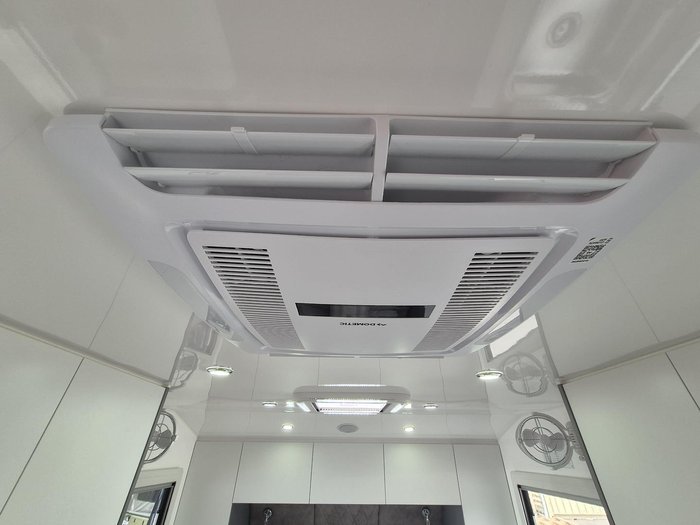 2025 Urban Caravans 18.6 X-Terrain