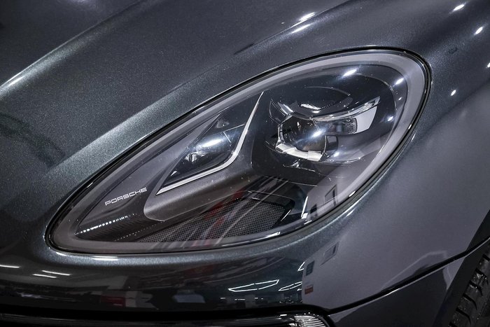 2019 Porsche Macan Turbo 95B MY20 AWD Volcano Grey