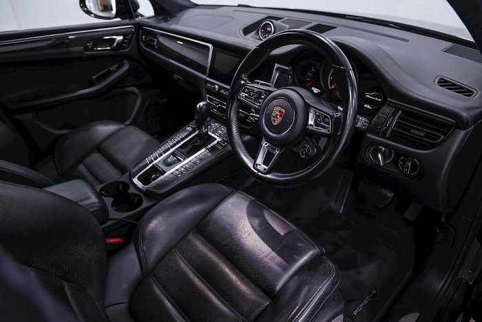 2019 Porsche Macan Turbo 95B MY20 AWD Volcano Grey