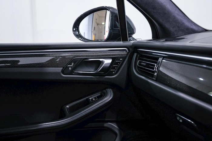 2019 Porsche Macan Turbo 95B MY20 AWD Volcano Grey