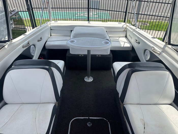 2005 Bayliner 210 Discovery Cuddy