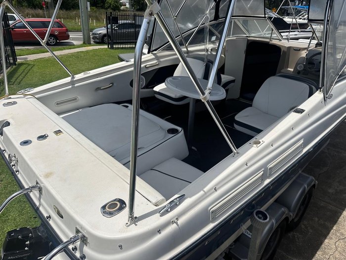 2005 Bayliner 210 Discovery Cuddy