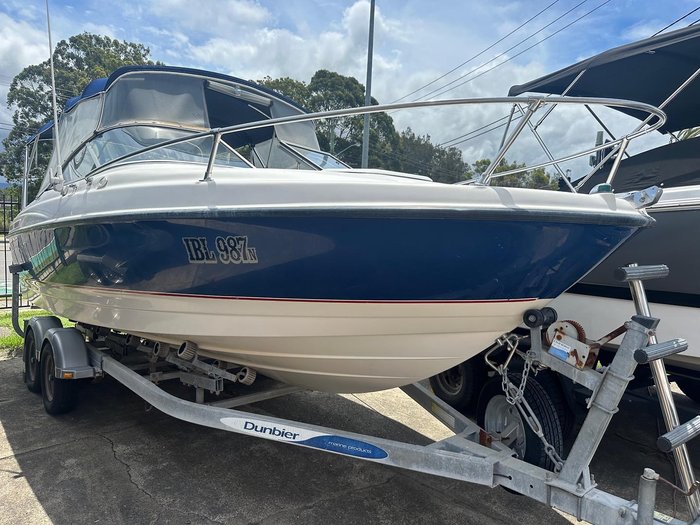 2005 Bayliner 210 Discovery Cuddy