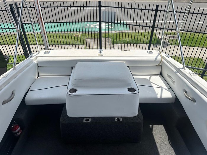 2005 Bayliner 210 Discovery Cuddy