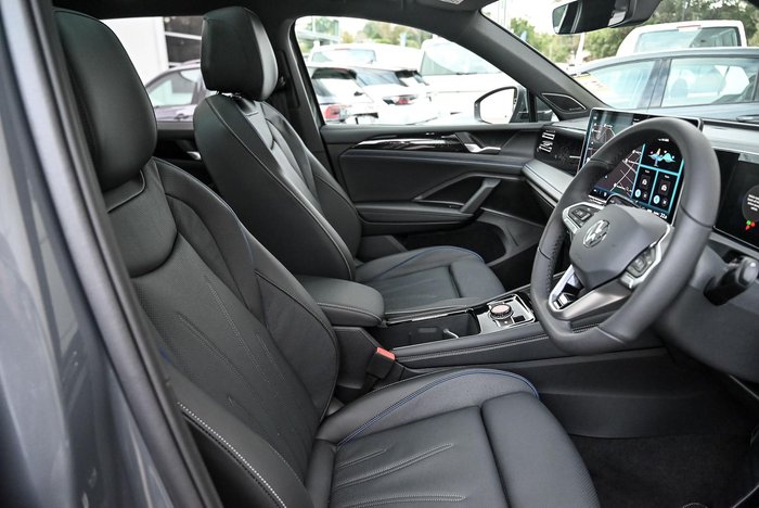 2025 Volkswagen Tiguan 195TSI R-Line