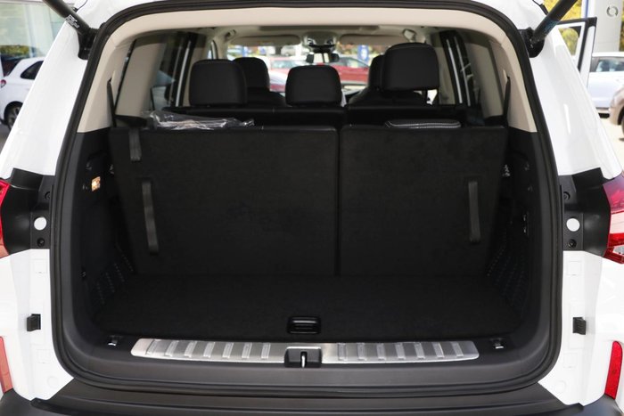 2024 LDV D90 Executive