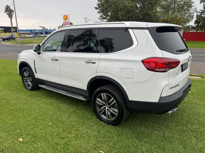 2023 LDV D90 Executive