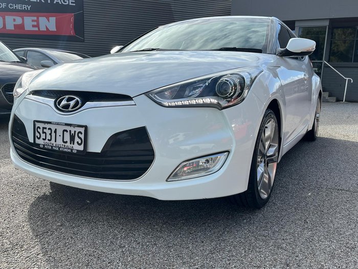 2012 Hyundai Veloster +