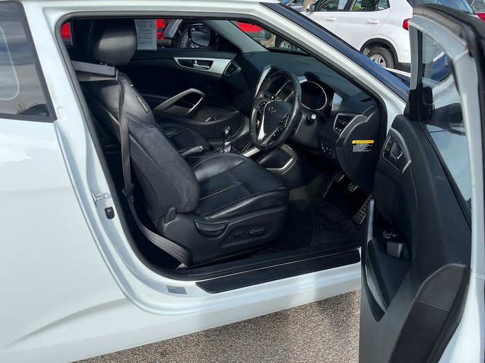 2012 Hyundai Veloster +