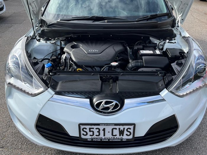 2012 Hyundai Veloster +