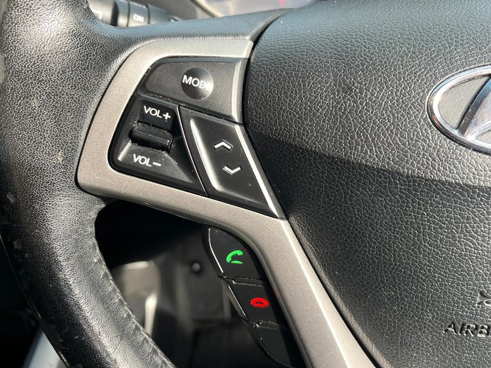 2012 Hyundai Veloster +