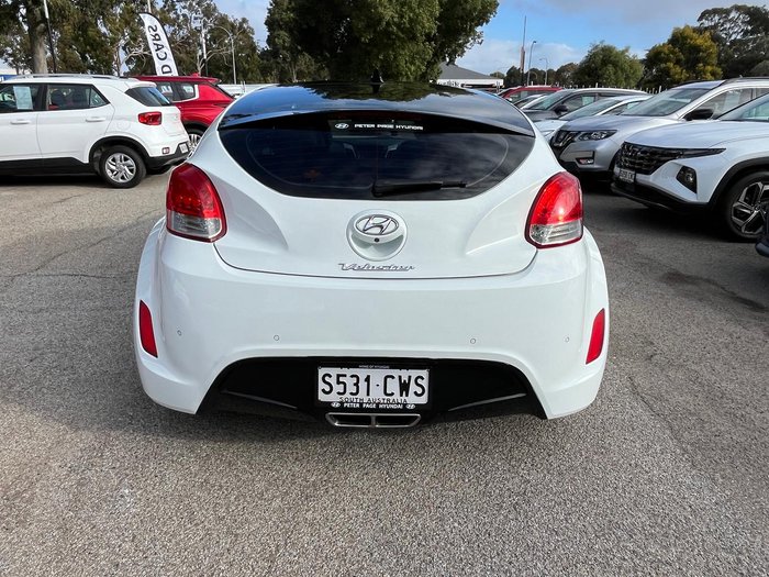 2012 Hyundai Veloster +
