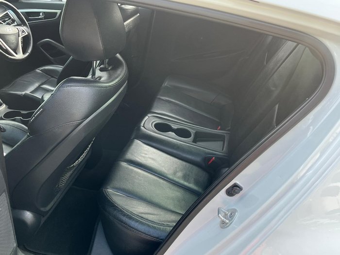 2012 Hyundai Veloster +