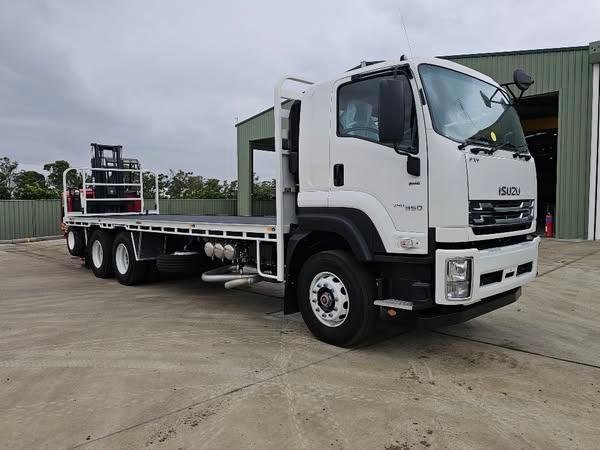 2025 Isuzu Fxy Auto 6X4 With Moffett M5 Extra Reach