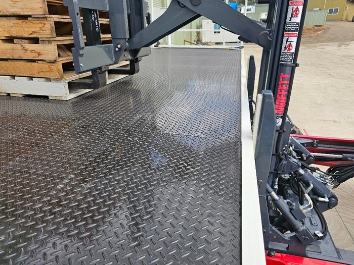 2025 Isuzu Fxy Auto 6X4 With Moffett M5 Extra Reach