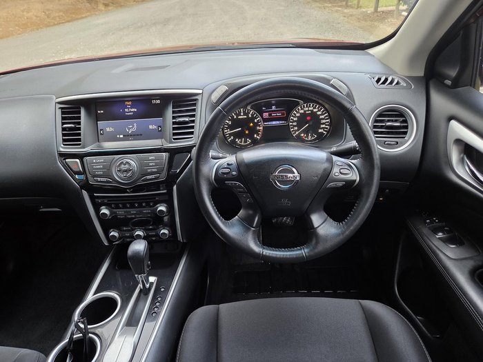 2020 Nissan Pathfinder ST