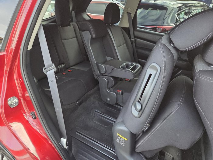 2020 Nissan Pathfinder ST