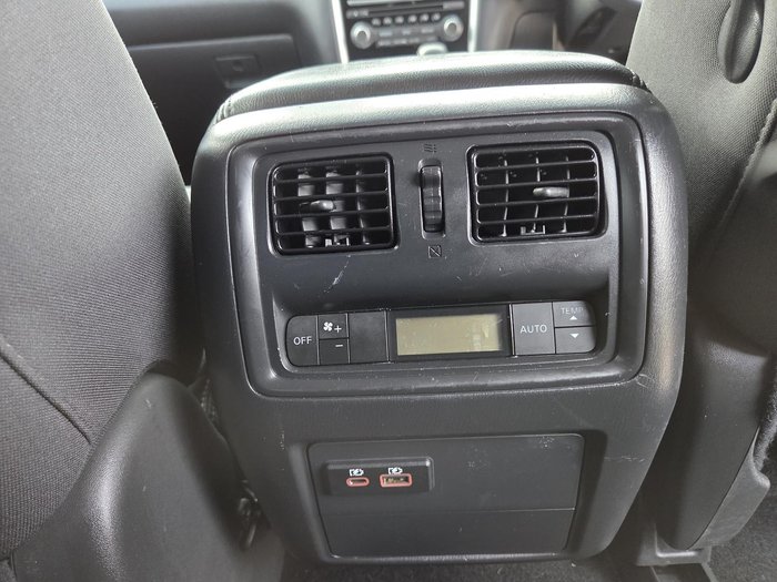 2020 Nissan Pathfinder ST