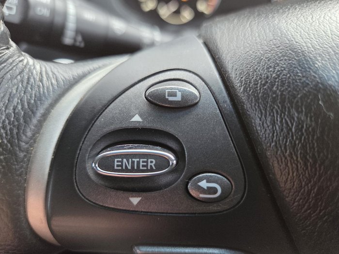 2020 Nissan Pathfinder ST