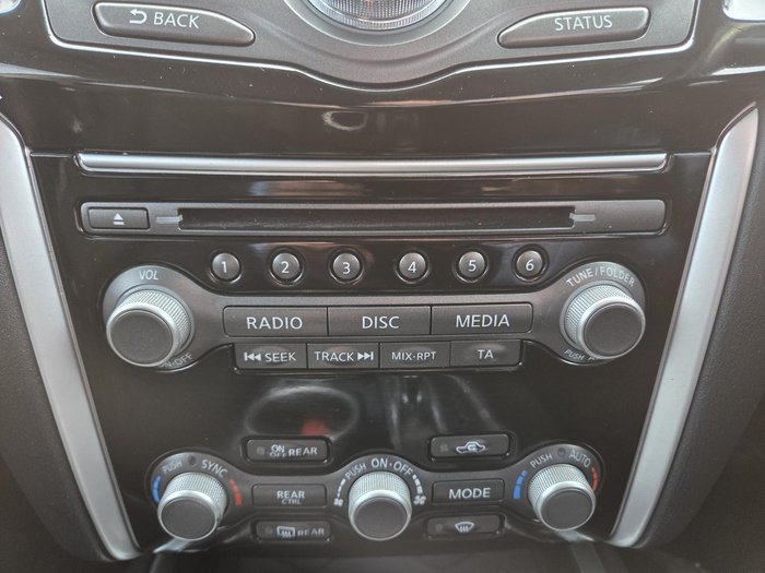 2020 Nissan Pathfinder ST