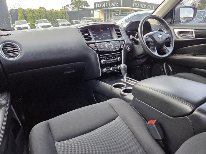 2020 Nissan Pathfinder ST