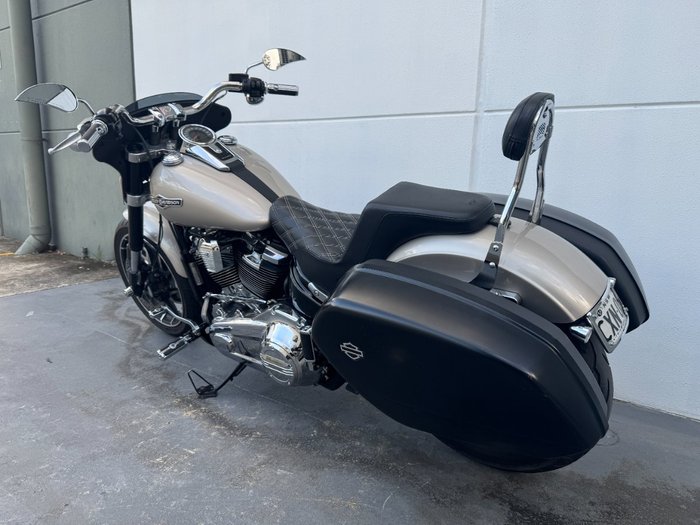 2018 Harley-davidson FLSB SPORT GLIDE Silver