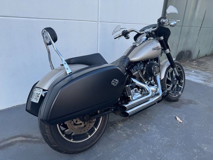 2018 Harley-davidson FLSB SPORT GLIDE Silver
