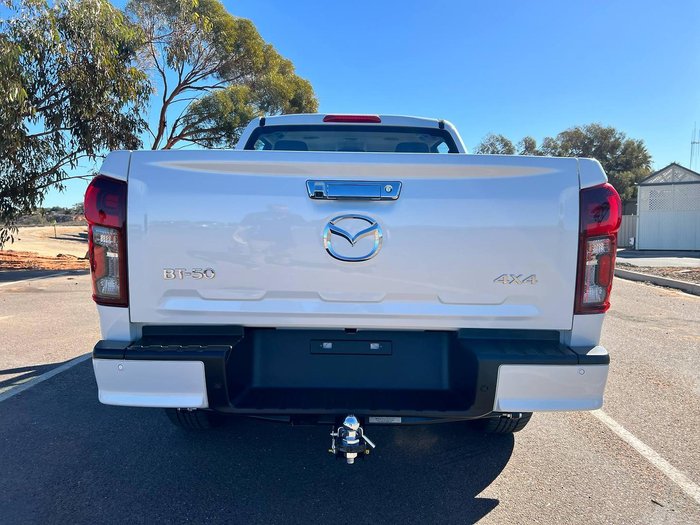 2025 Mazda BT-50 XTR