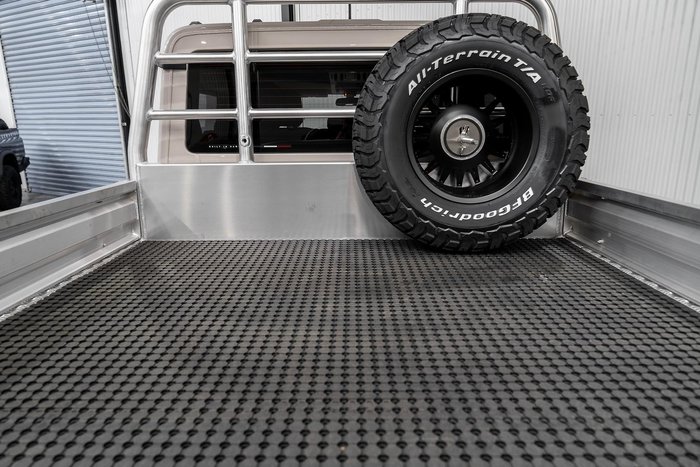 2024 INEOS Grenadier Quartermaster MY24 4X4 Dual Range Scottish White