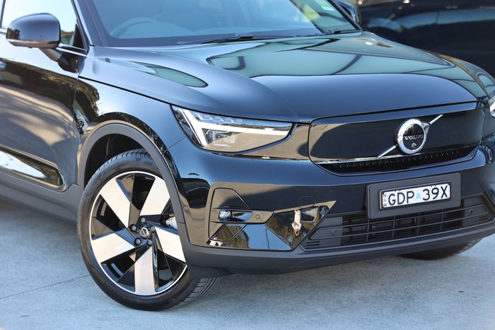 2026 Volvo EX40 Ultra Twin Motor Performance