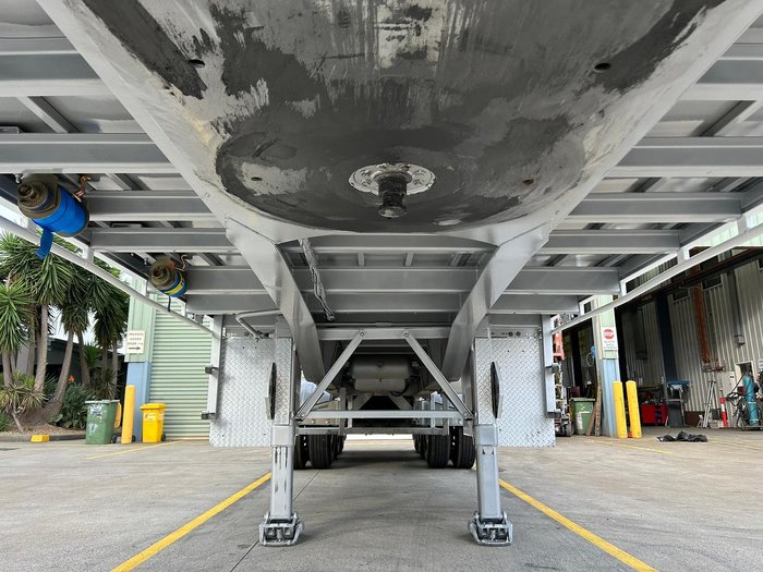 2023 Vawdrey St3 Lead A 12 Pallet Semi