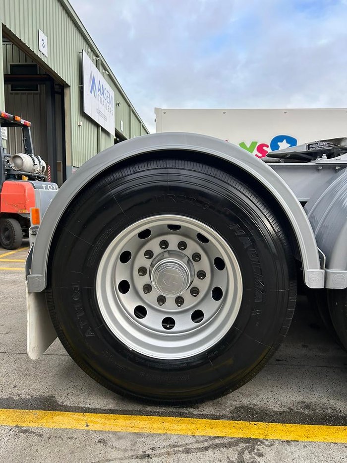 2023 Vawdrey St3 Lead A 12 Pallet Semi