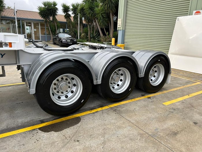 2023 Vawdrey St3 Lead A 12 Pallet Semi