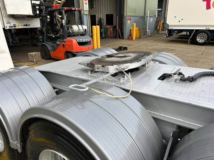 2023 Vawdrey St3 Lead A 12 Pallet Semi