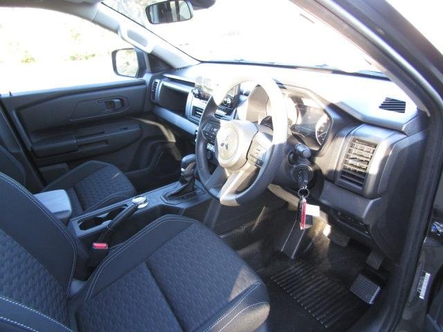 2024 Mitsubishi Triton GLX+