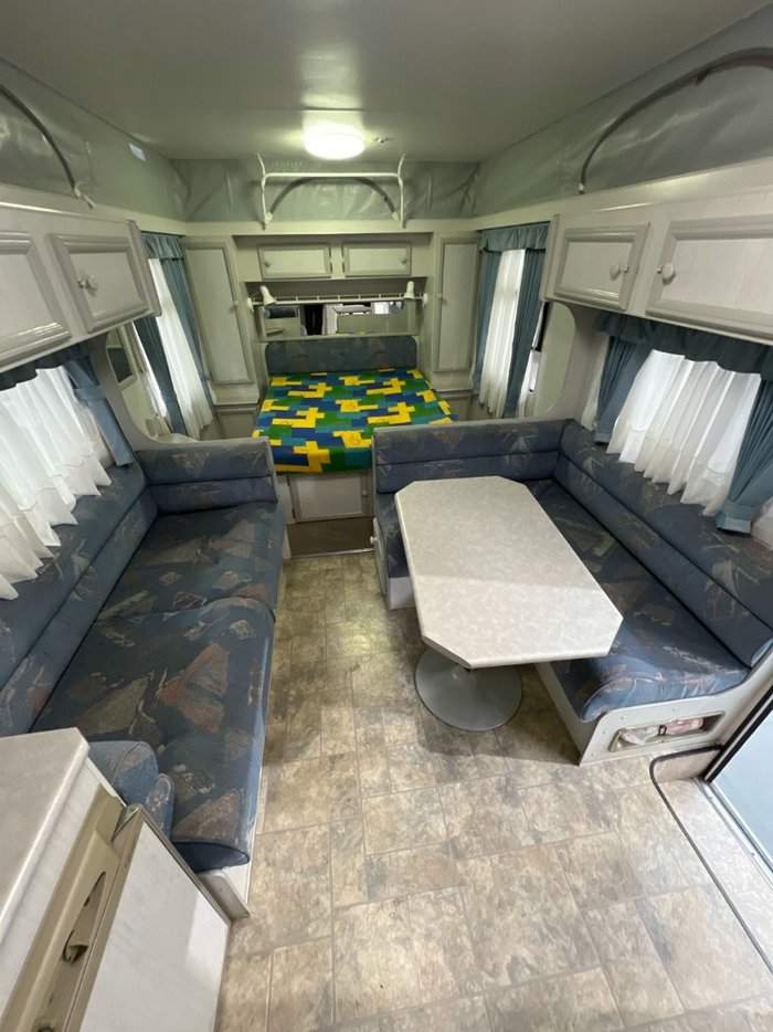 2001 COMPASS GT POP TOP 