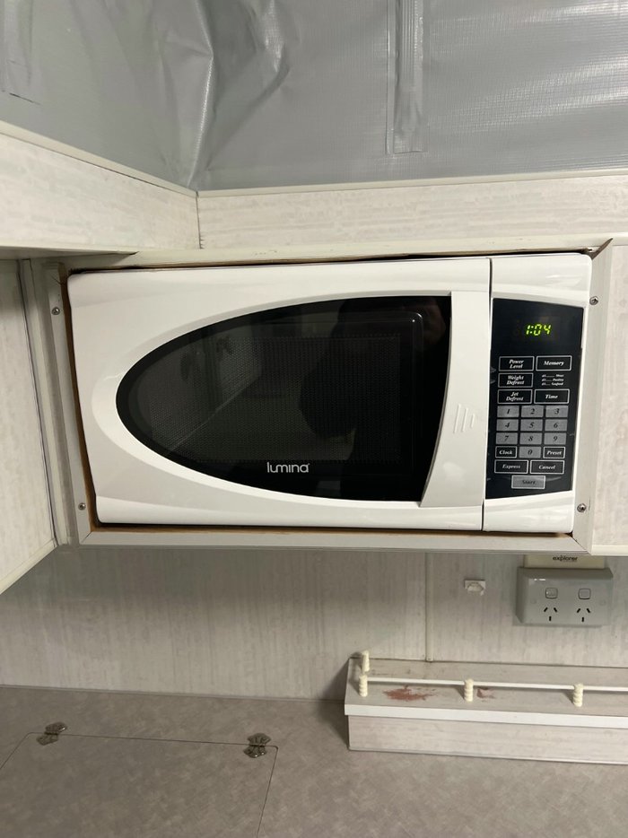 2001 COMPASS GT POP TOP 