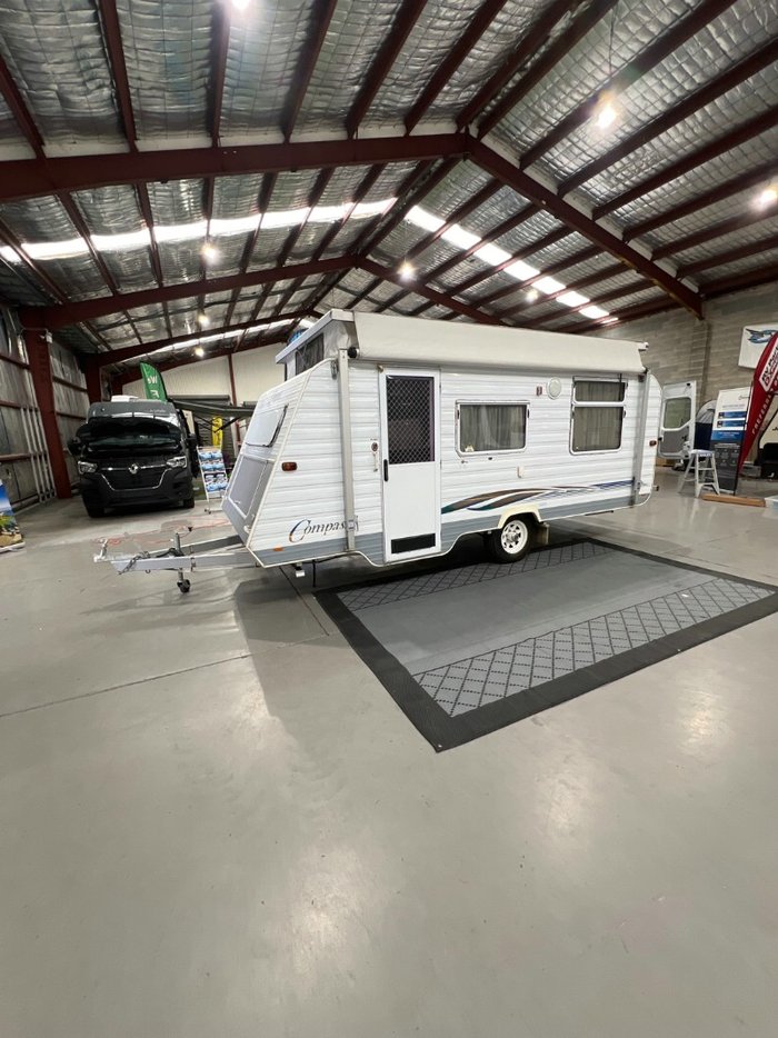2001 COMPASS GT POP TOP