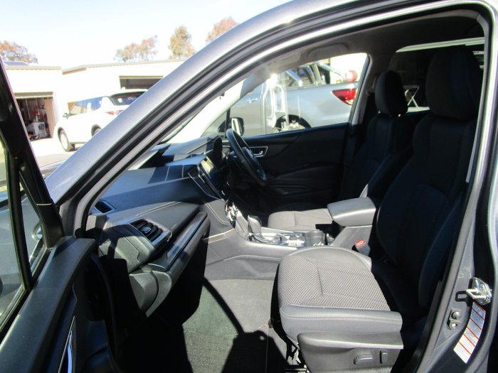 2020 Subaru Forester 2.5i