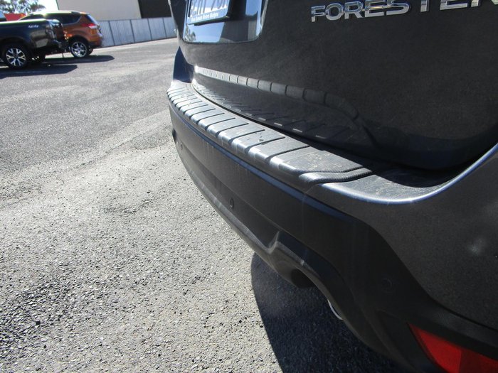 2020 Subaru Forester 2.5i